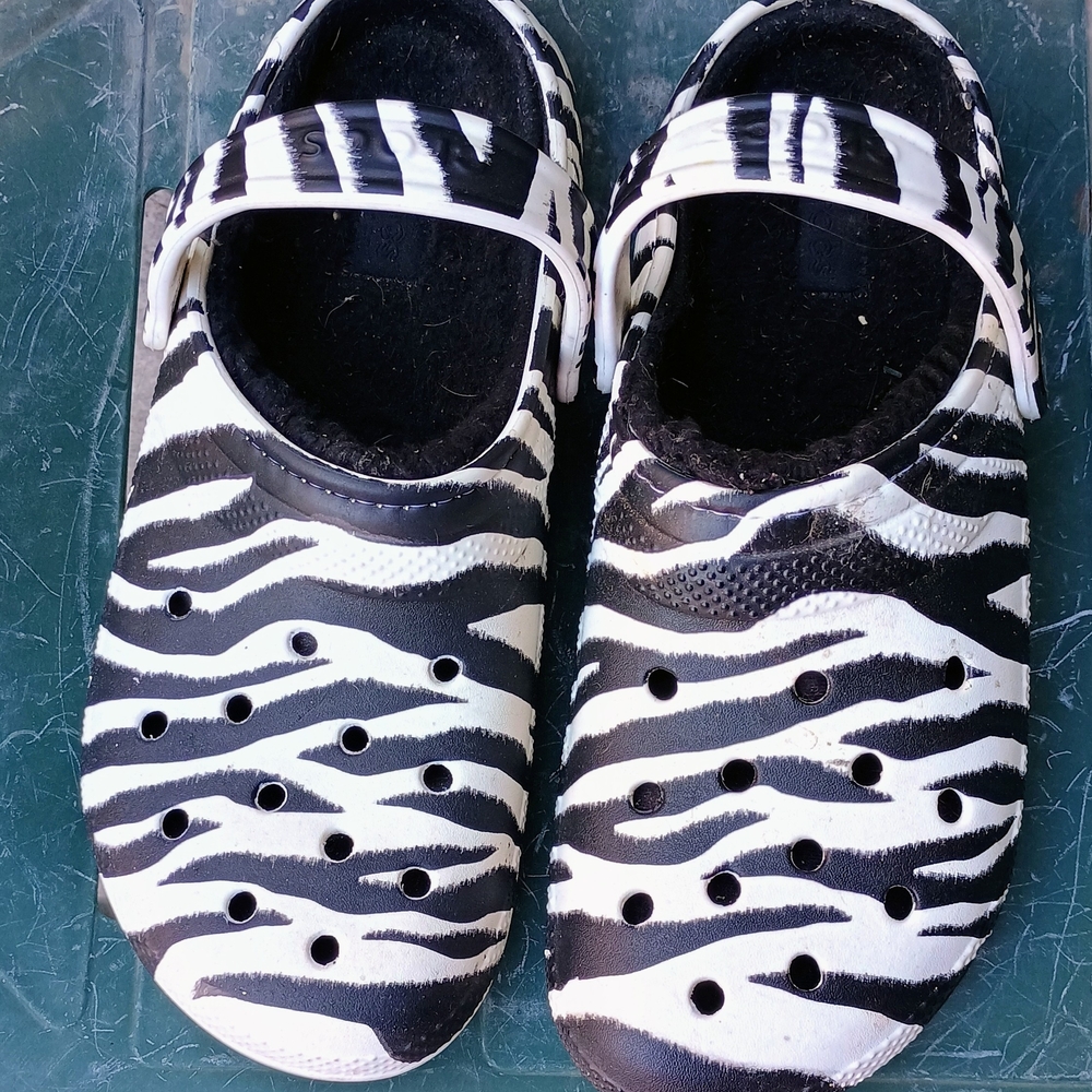Crocs Unisex Classic Zebra Lined Clogs Black White Sz 11 Womens